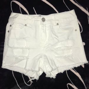 Fashion Nova White shorts